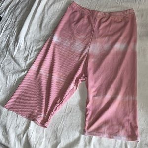 Tie- dye pink shorts 💖